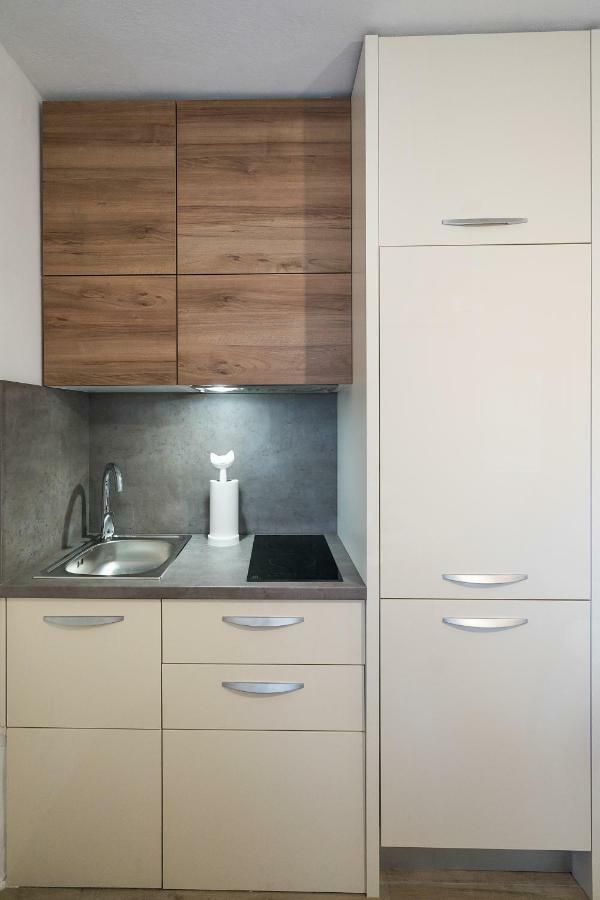 Studio Apartments Petar In Old Part Of Town 스플리트 외부 사진