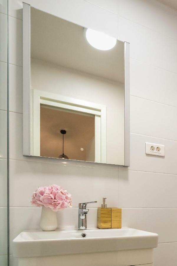 Studio Apartments Petar In Old Part Of Town 스플리트 외부 사진