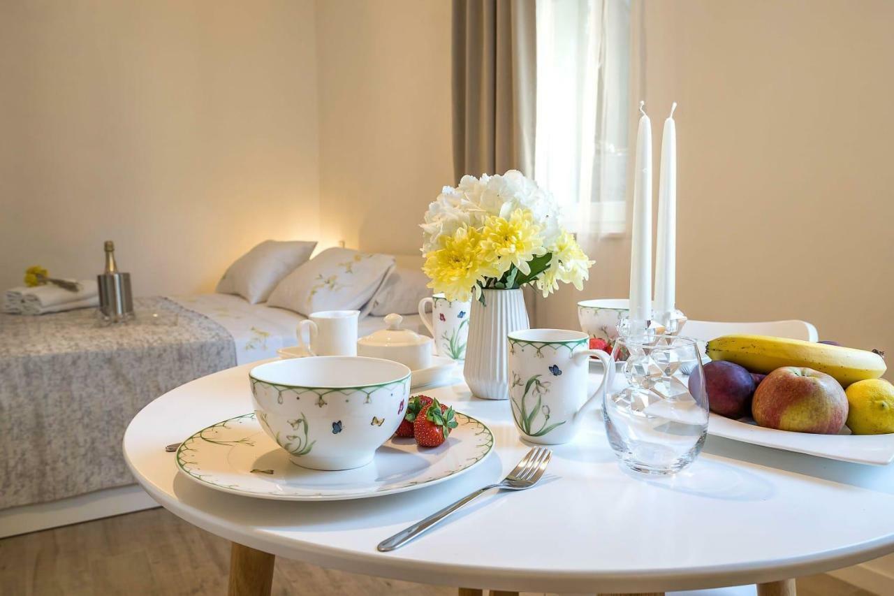 Studio Apartments Petar In Old Part Of Town 스플리트 외부 사진